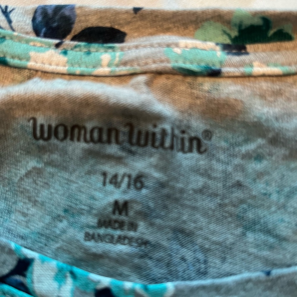 Floral T Shirt - Picture 5 of 5